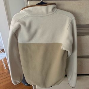 PATAGONIA PULLOVER (M)